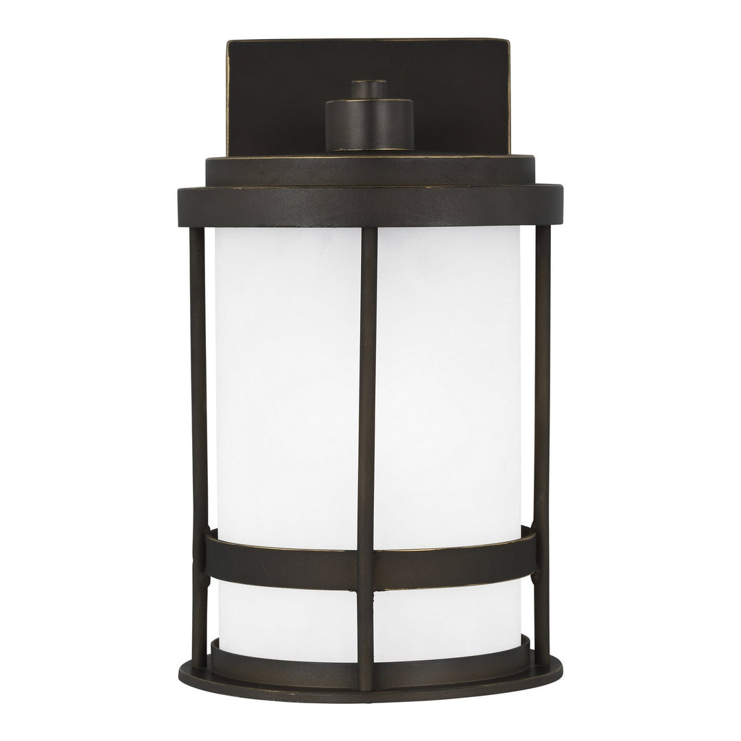 Generation Lighting. One Light Outdoor Wall Lantern