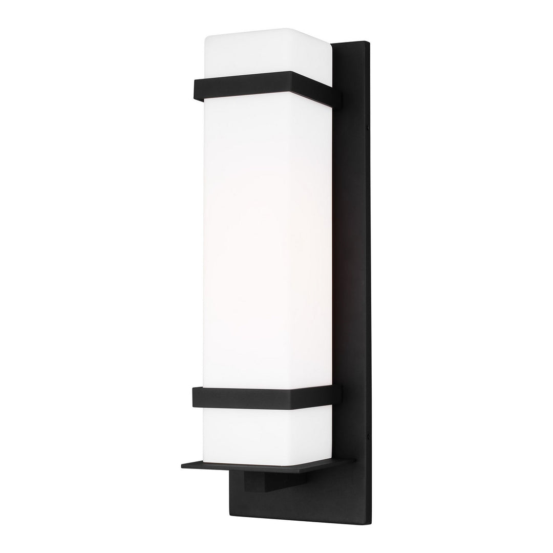 Generation Lighting. One Light Outdoor Wall Lantern