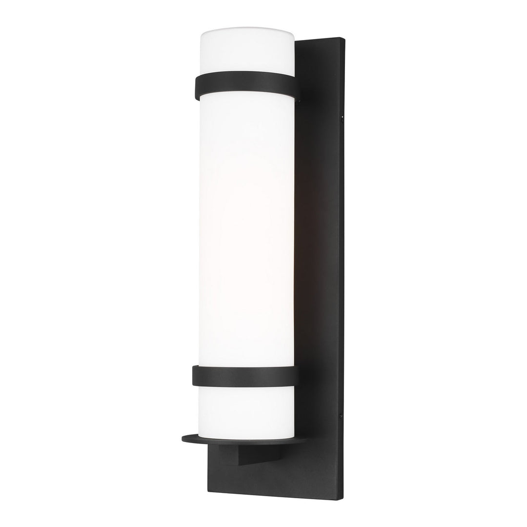 Generation Lighting. One Light Outdoor Wall Lantern