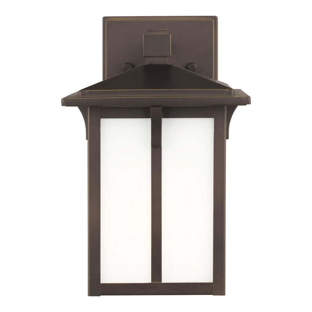 Generation Lighting. One Light Outdoor Wall Lantern