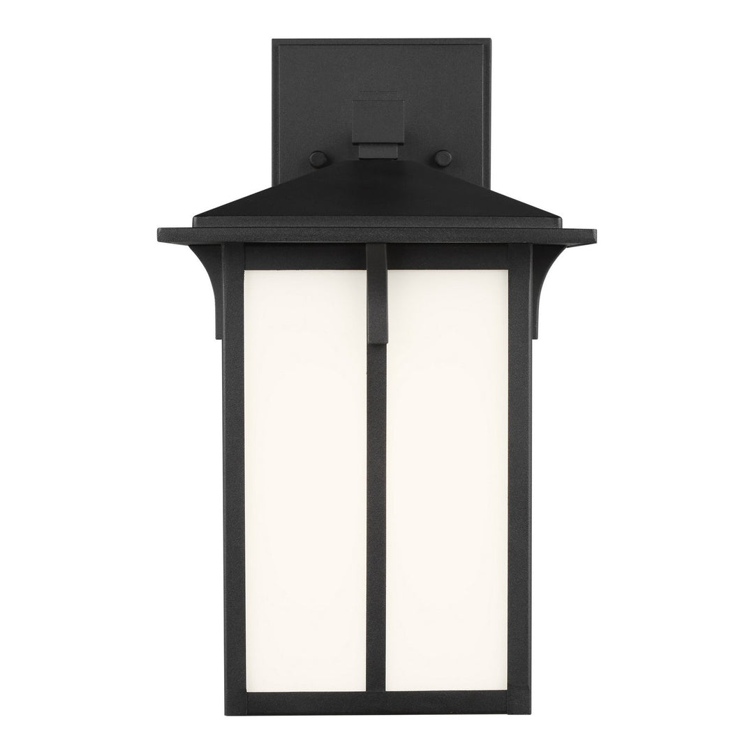 Generation Lighting. One Light Outdoor Wall Lantern
