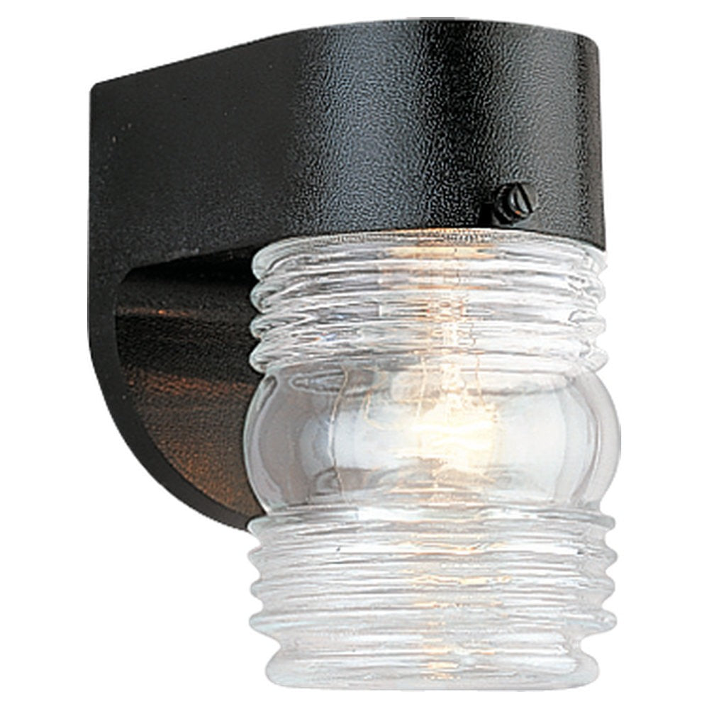 Generation Lighting. One Light Outdoor Wall Lantern