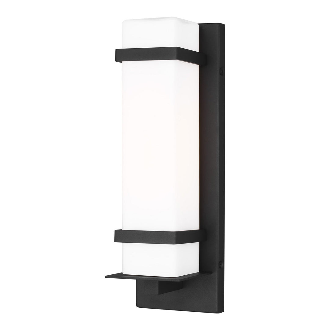 Generation Lighting. One Light Outdoor Wall Lantern