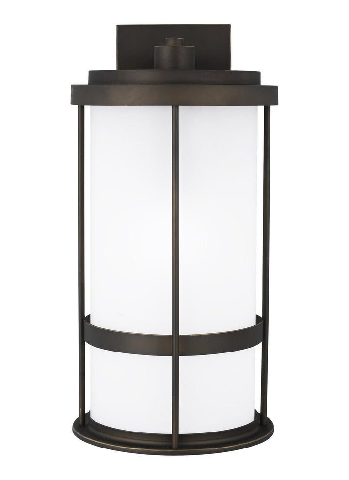 Generation Lighting. One Light Outdoor Wall Lantern