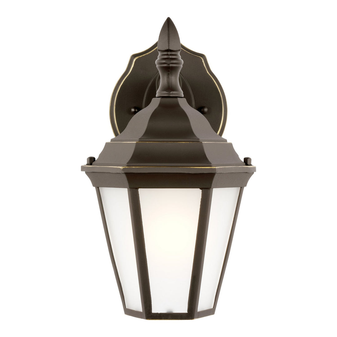 Generation Lighting. One Light Outdoor Wall Lantern
