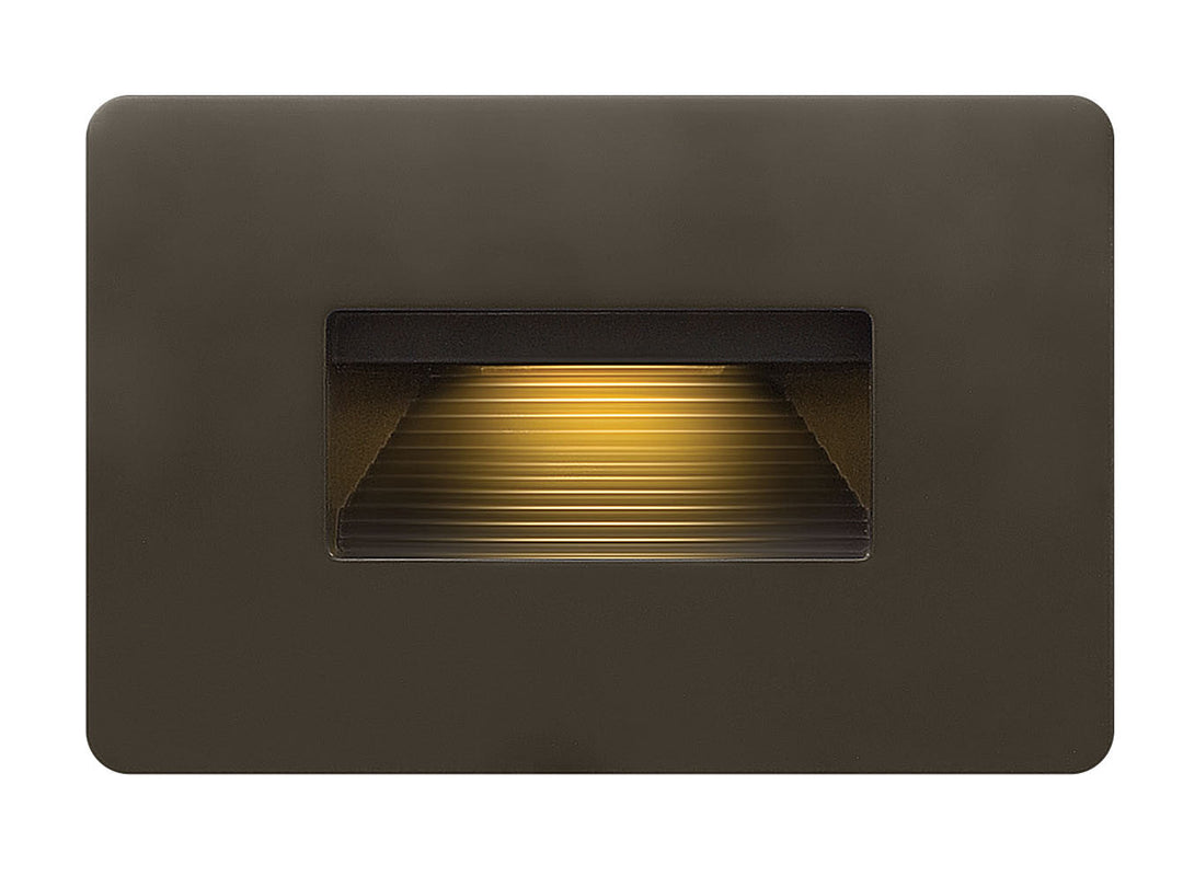 Luna LED Landscape Deck in Bronze