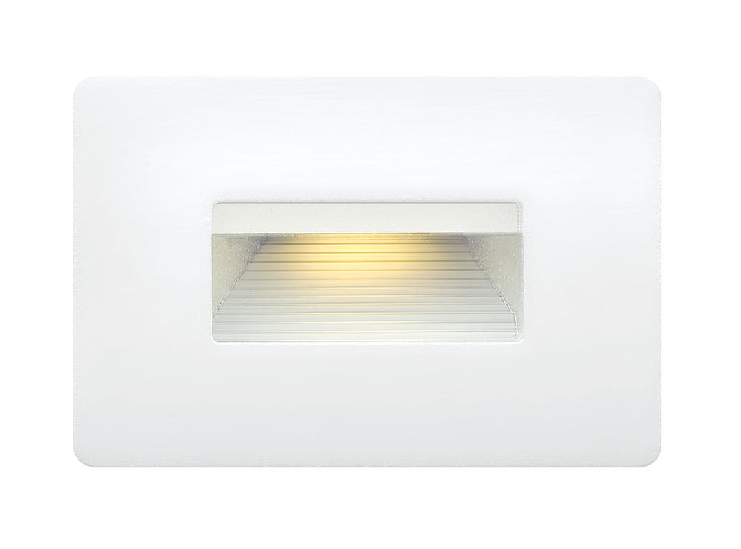 Luna LED Landscape Deck in Satin White