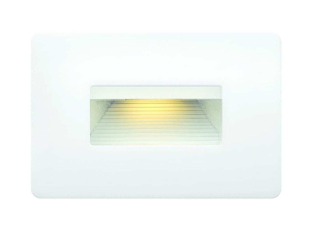 Luna LED Landscape Deck in Satin White