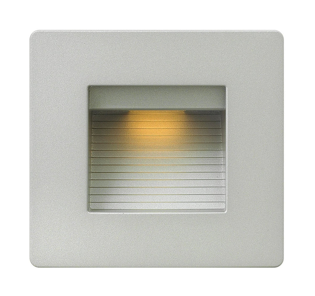 Luna LED Landscape Deck in Titanium