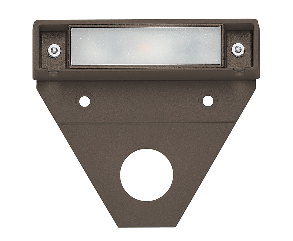 Nuvi LED Landscape Deck in Bronze