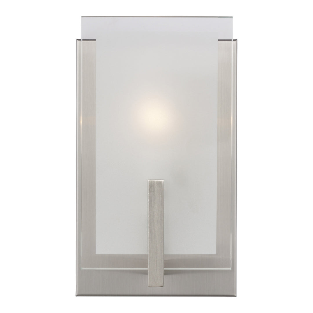Visual Comfort StudioSyllOne Light Wall / Bath Sconce
