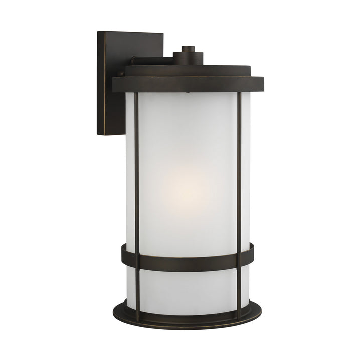 Generation Lighting. One Light Outdoor Wall Lantern