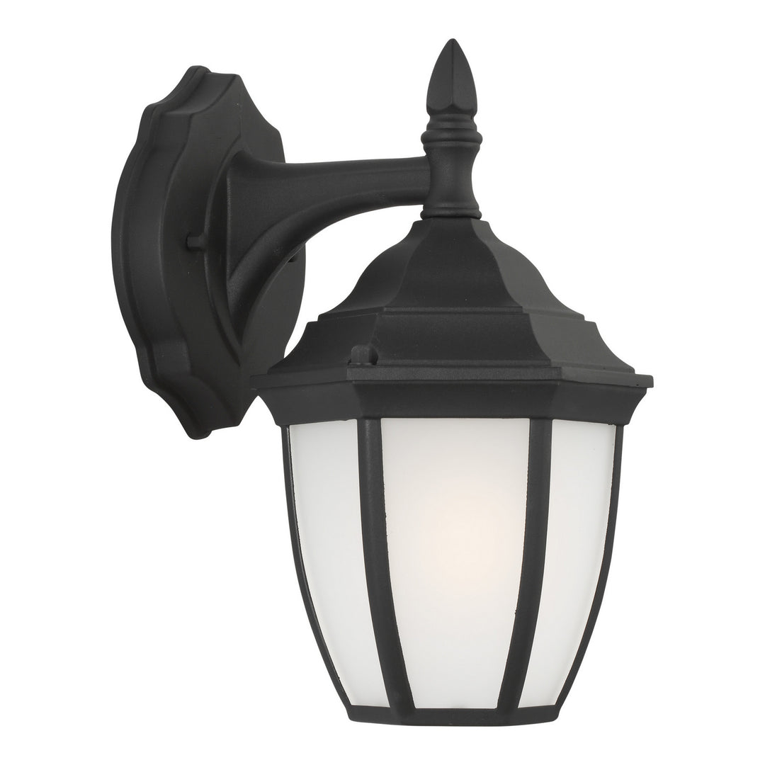 Generation Lighting. One Light Outdoor Wall Lantern