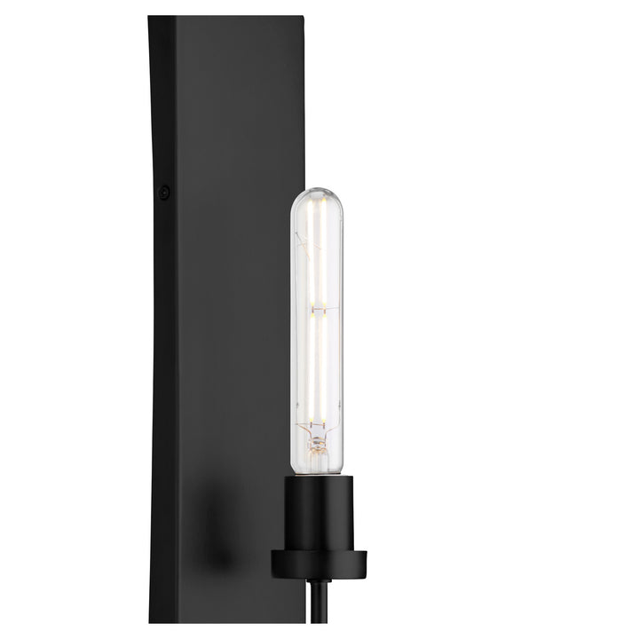 Quorum One Light Wall Mount