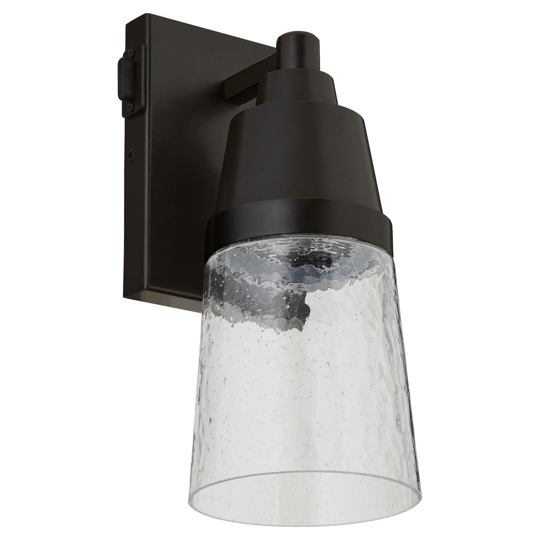QuorumAltamonteLED Lantern