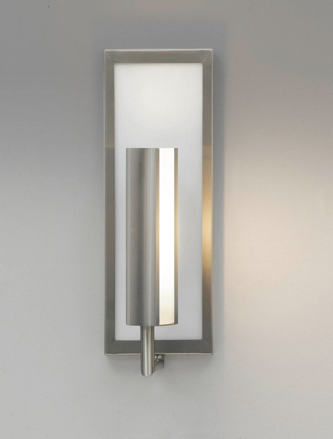 Generation Lighting. One Light Wall Sconce