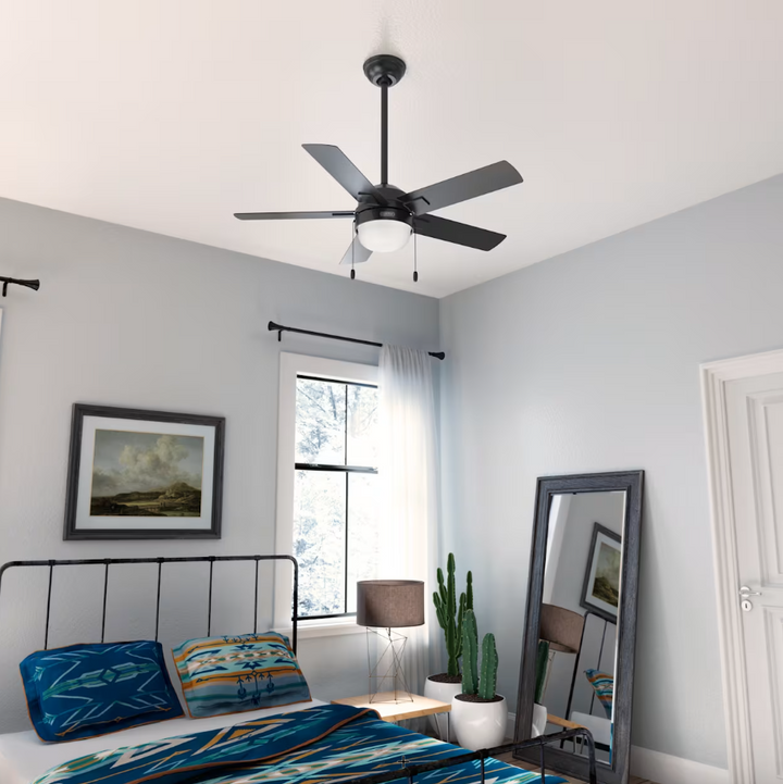 Hunter Fan Zeal 44" Indoor Pull Chain Ceiling Fan with 14W LED