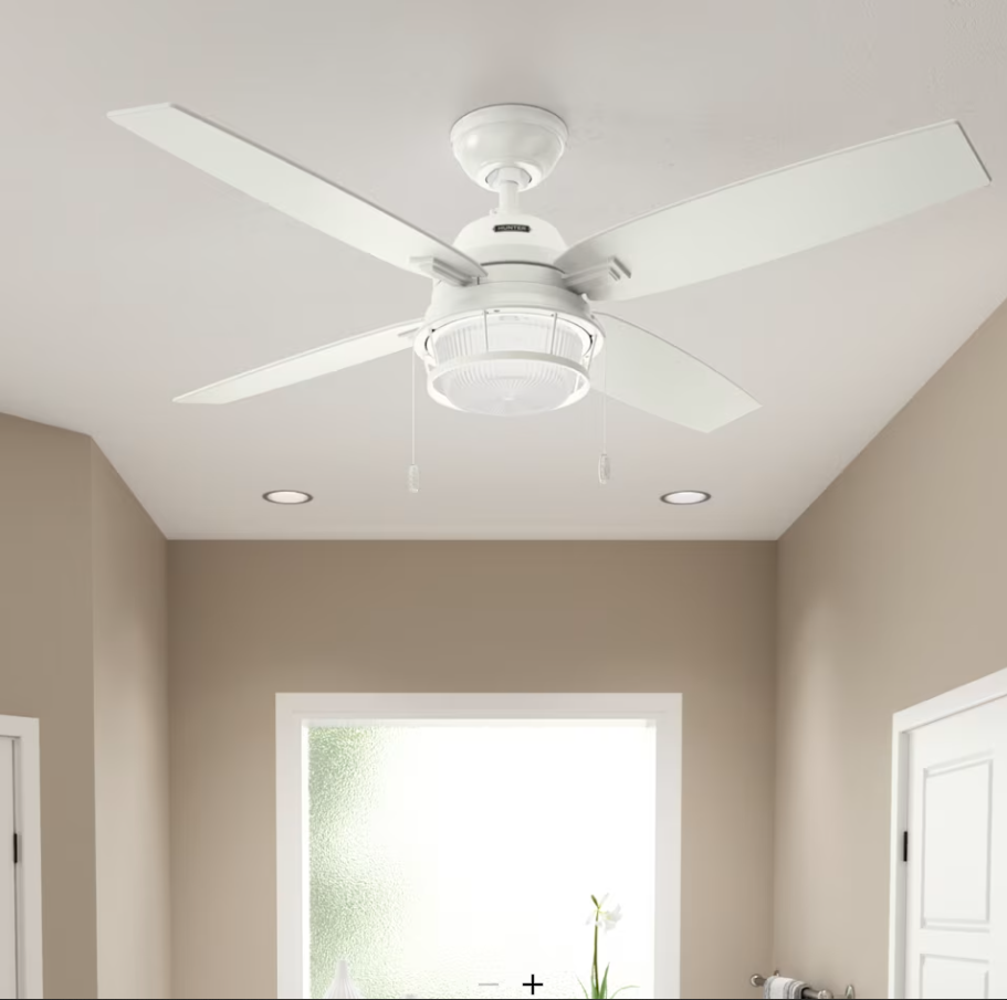 Hunter Fan Ocala 52" Indoor/Outdoor Pull Chain Ceiling Fan with 18W LED