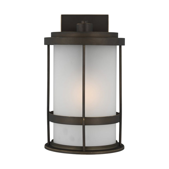 Generation Lighting. One Light Outdoor Wall Lantern