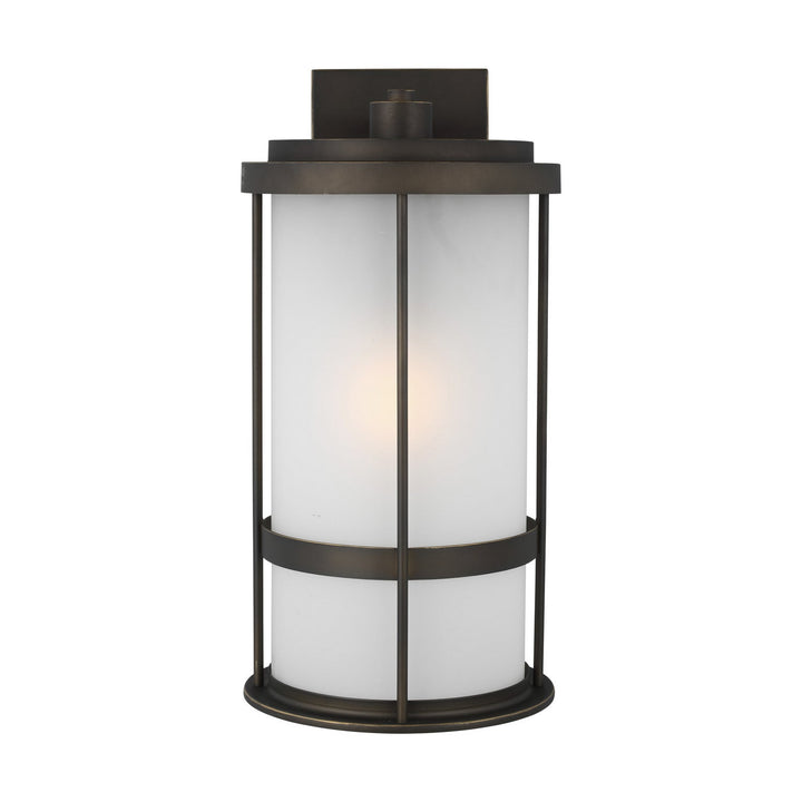 Generation Lighting. One Light Outdoor Wall Lantern