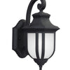 Generation Lighting. One Light Outdoor Wall Lantern