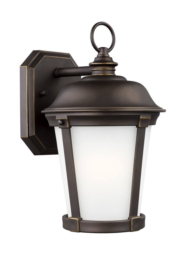 Generation Lighting. One Light Outdoor Wall Lantern