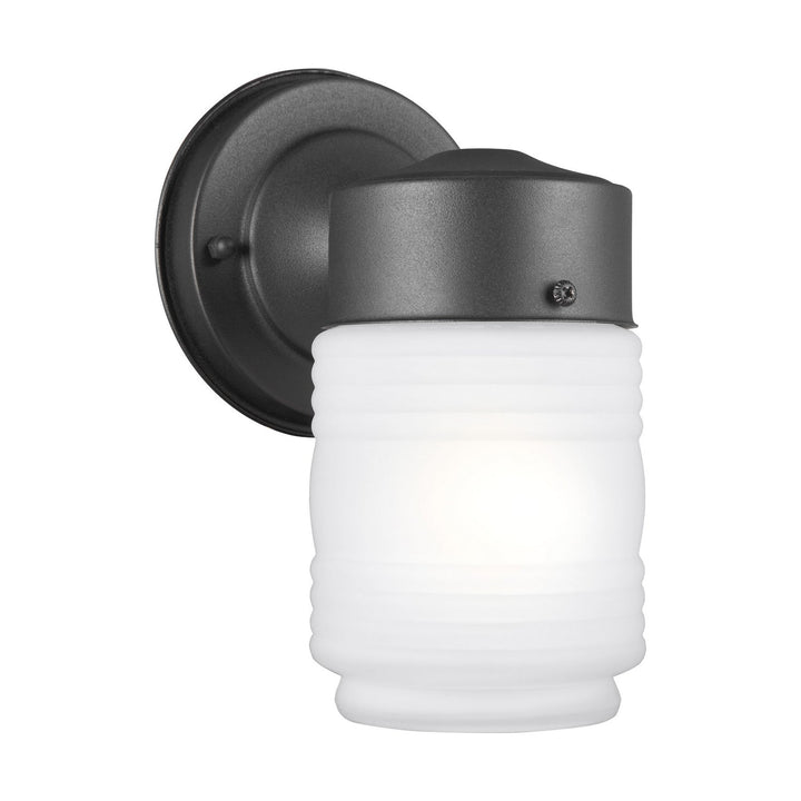 Generation Lighting. One Light Outdoor Wall Lantern