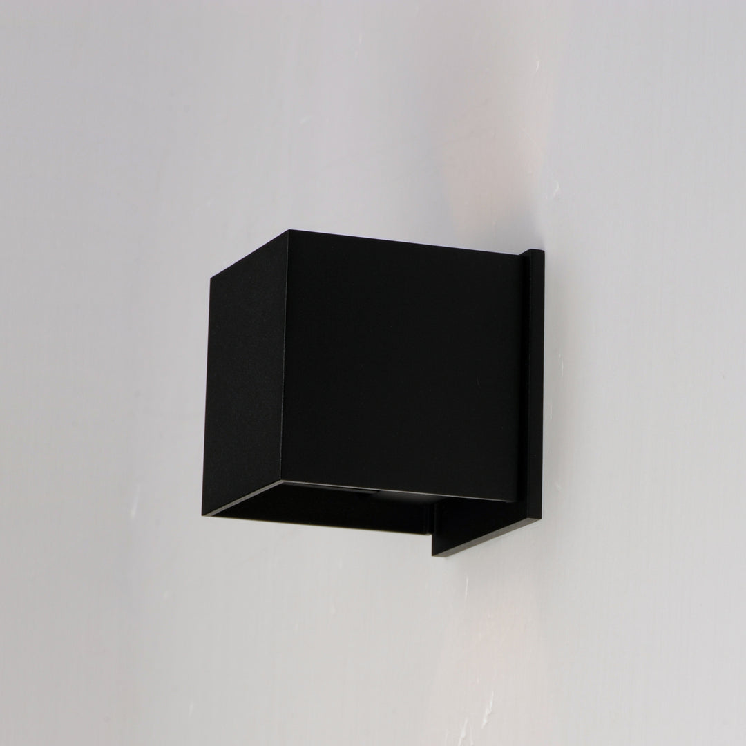 ET2 LED Outdoor Wall Sconce