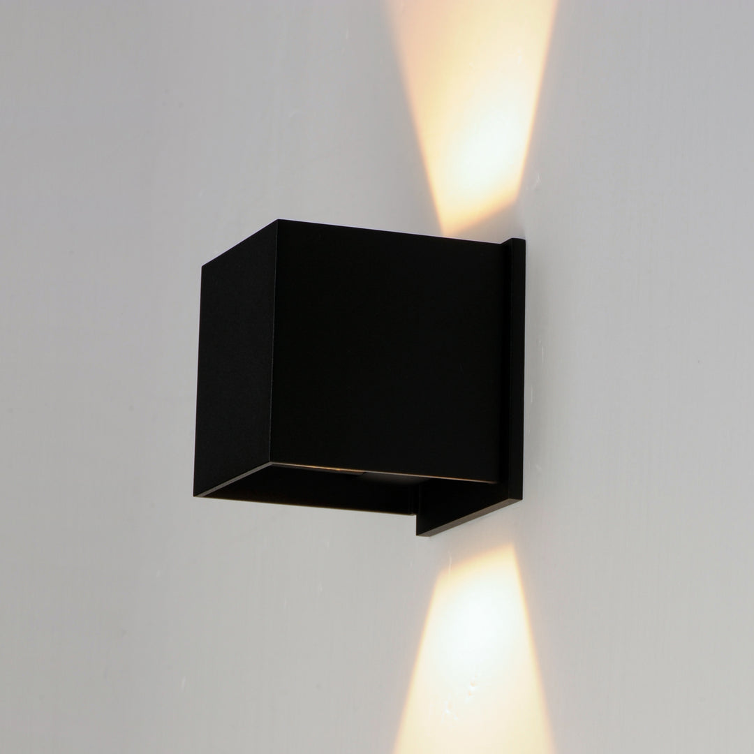 ET2 LED Outdoor Wall Sconce