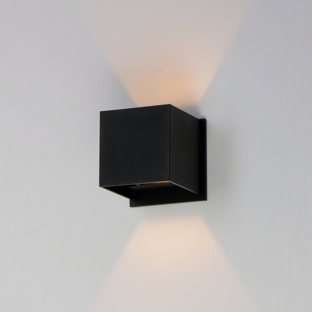 ET2 LED Outdoor Wall Sconce