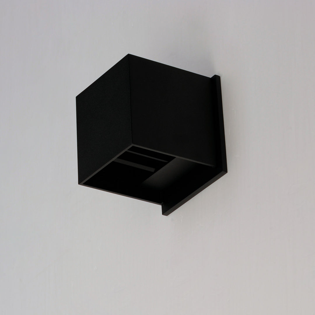 ET2 LED Outdoor Wall Sconce