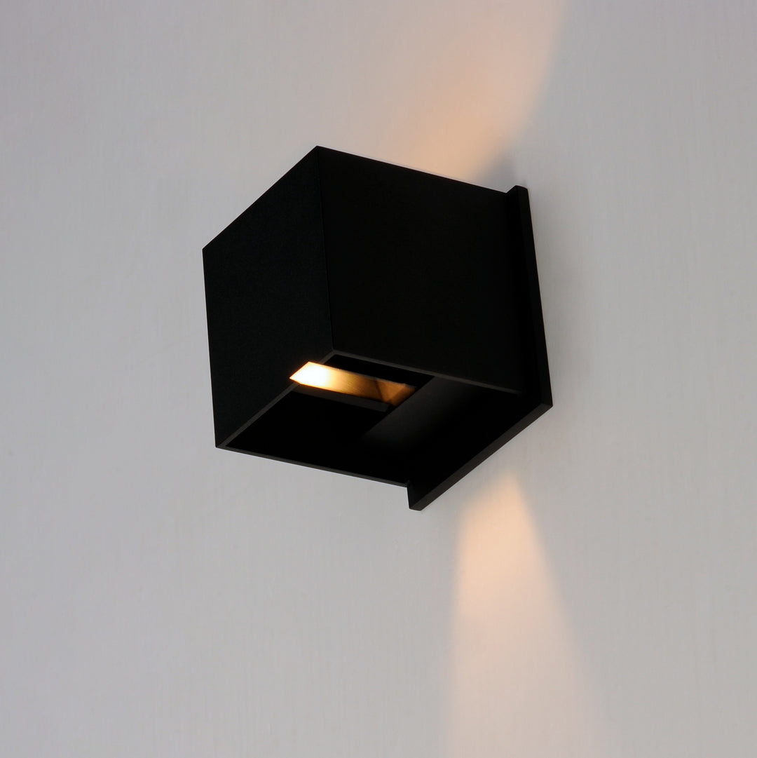 ET2 LED Outdoor Wall Sconce