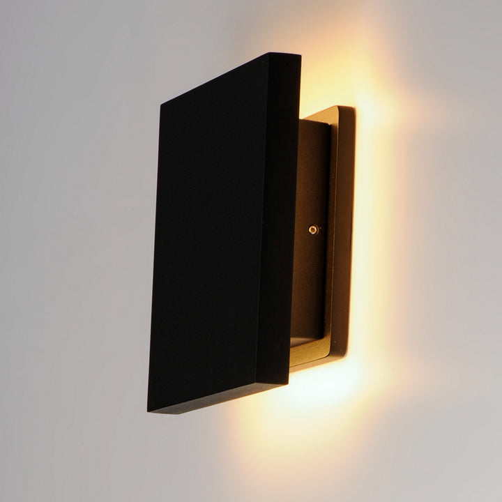 ET2 LED Outdoor Wall Sconce