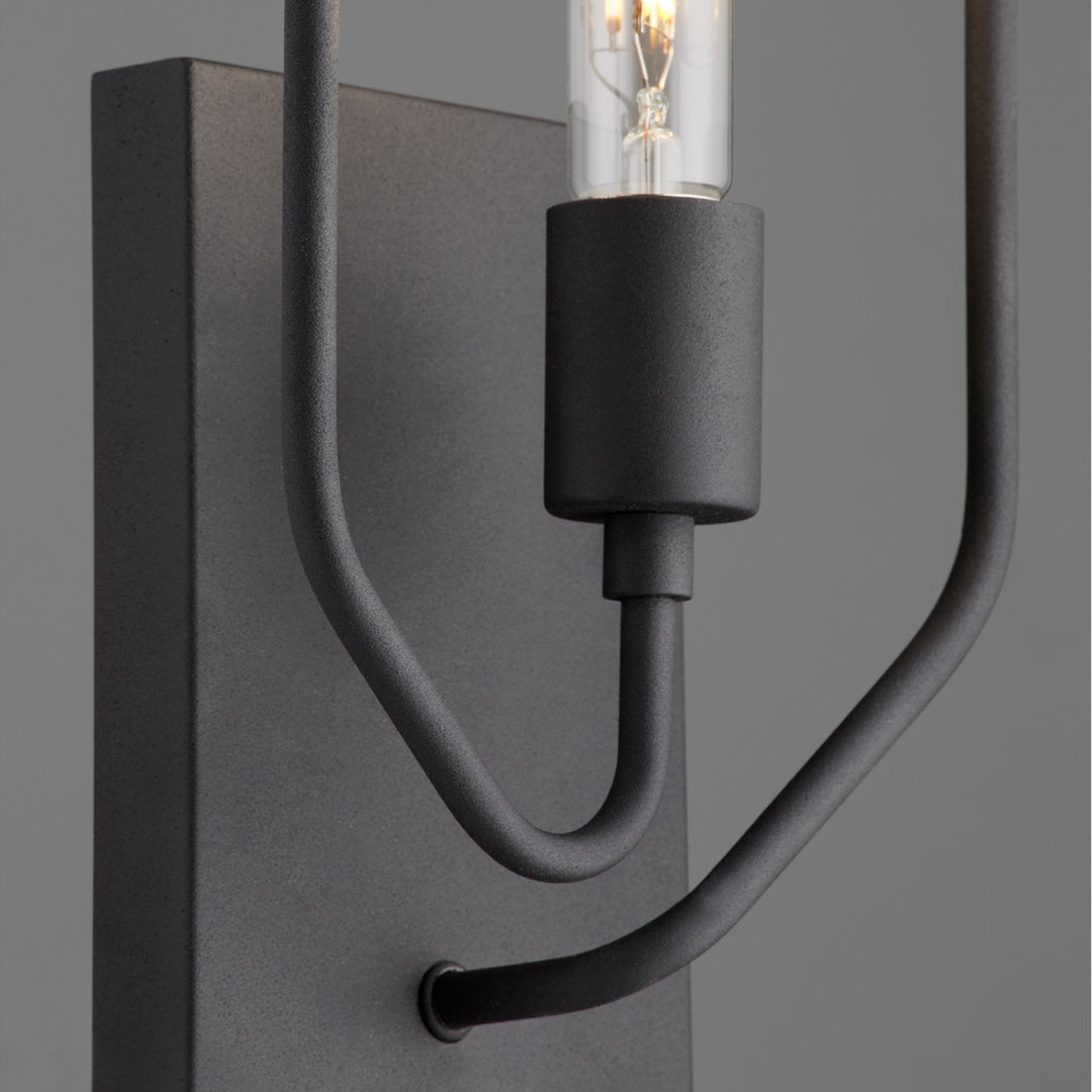 Quorum One Light Wall Mount