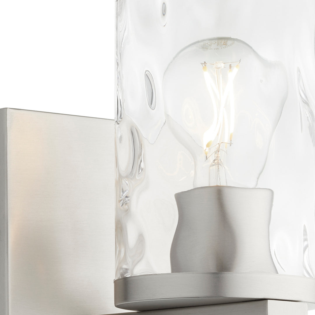 Quorum One Light Wall Mount