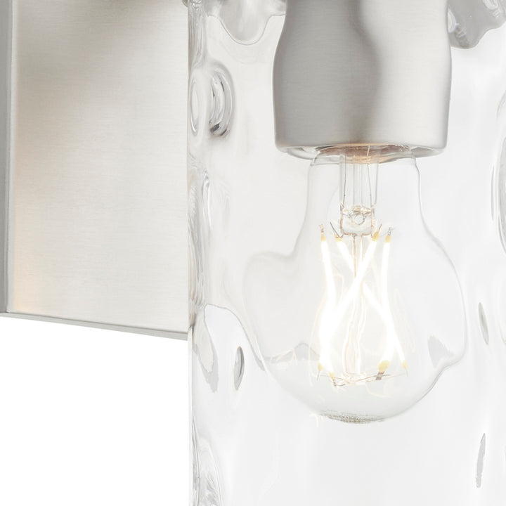 Quorum One Light Wall Mount