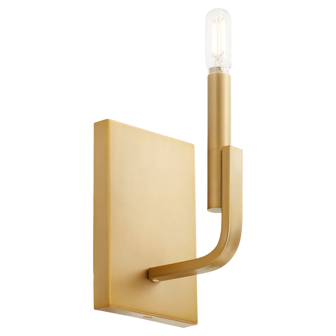 Quorum One Light Wall Mount