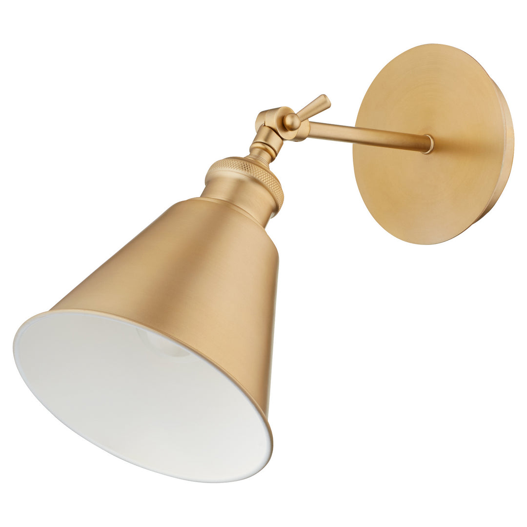 Quorum One Light Wall Mount