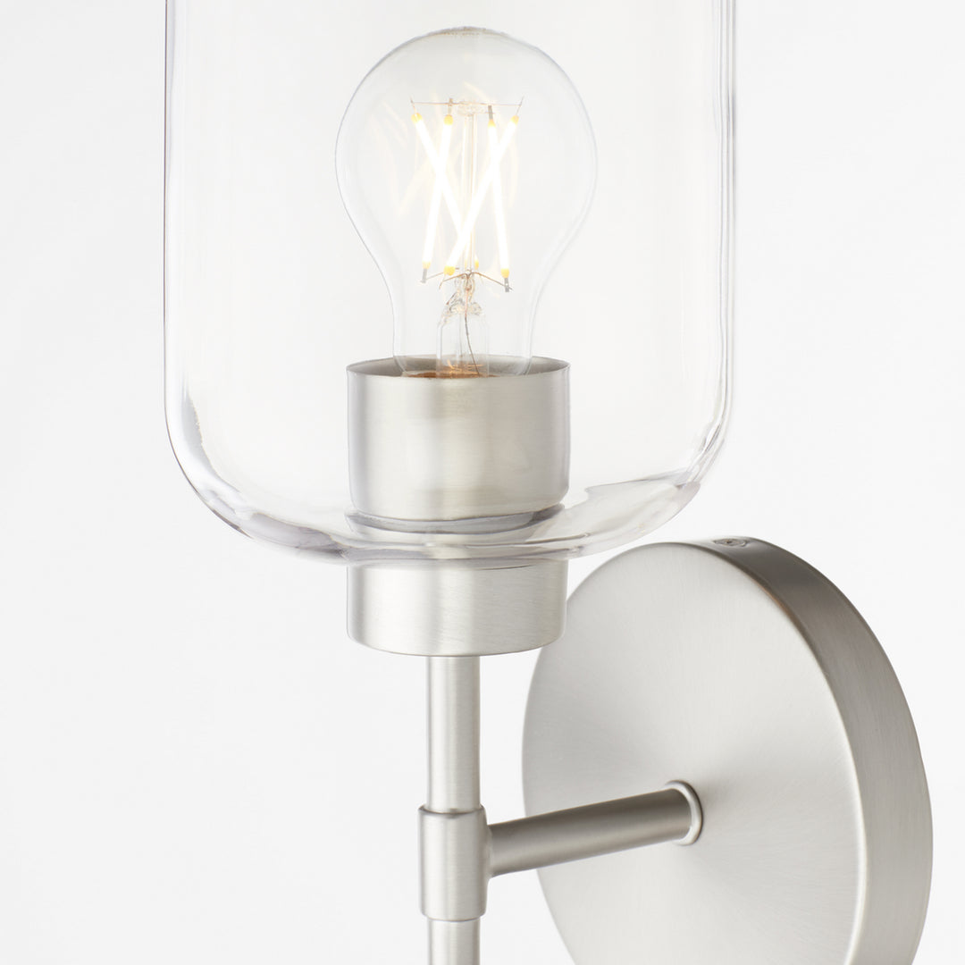 Quorum One Light Wall Mount