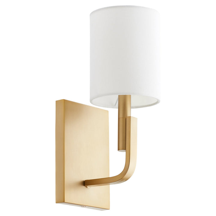 Quorum One Light Wall Mount