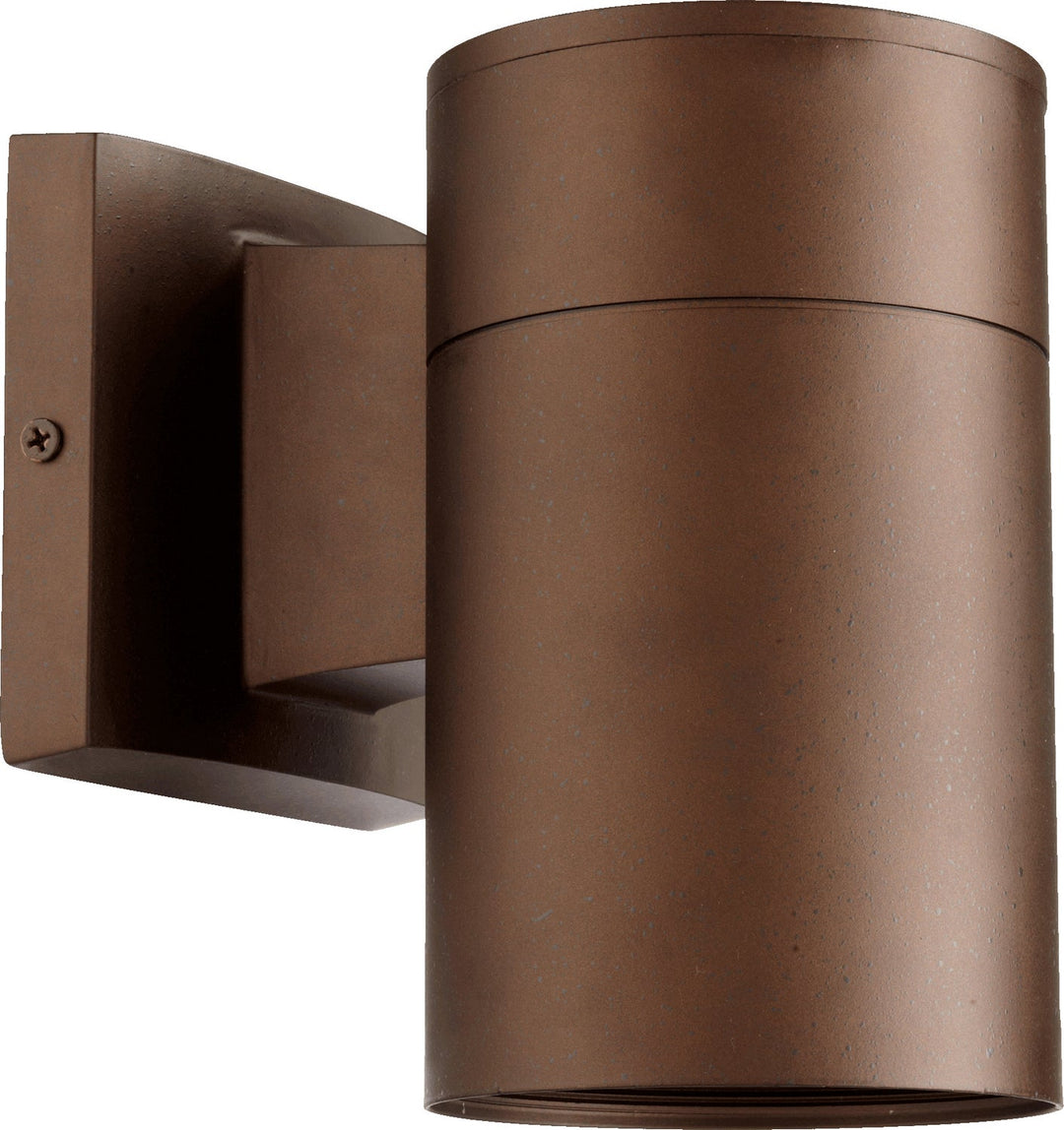Quorum One Light Wall Mount