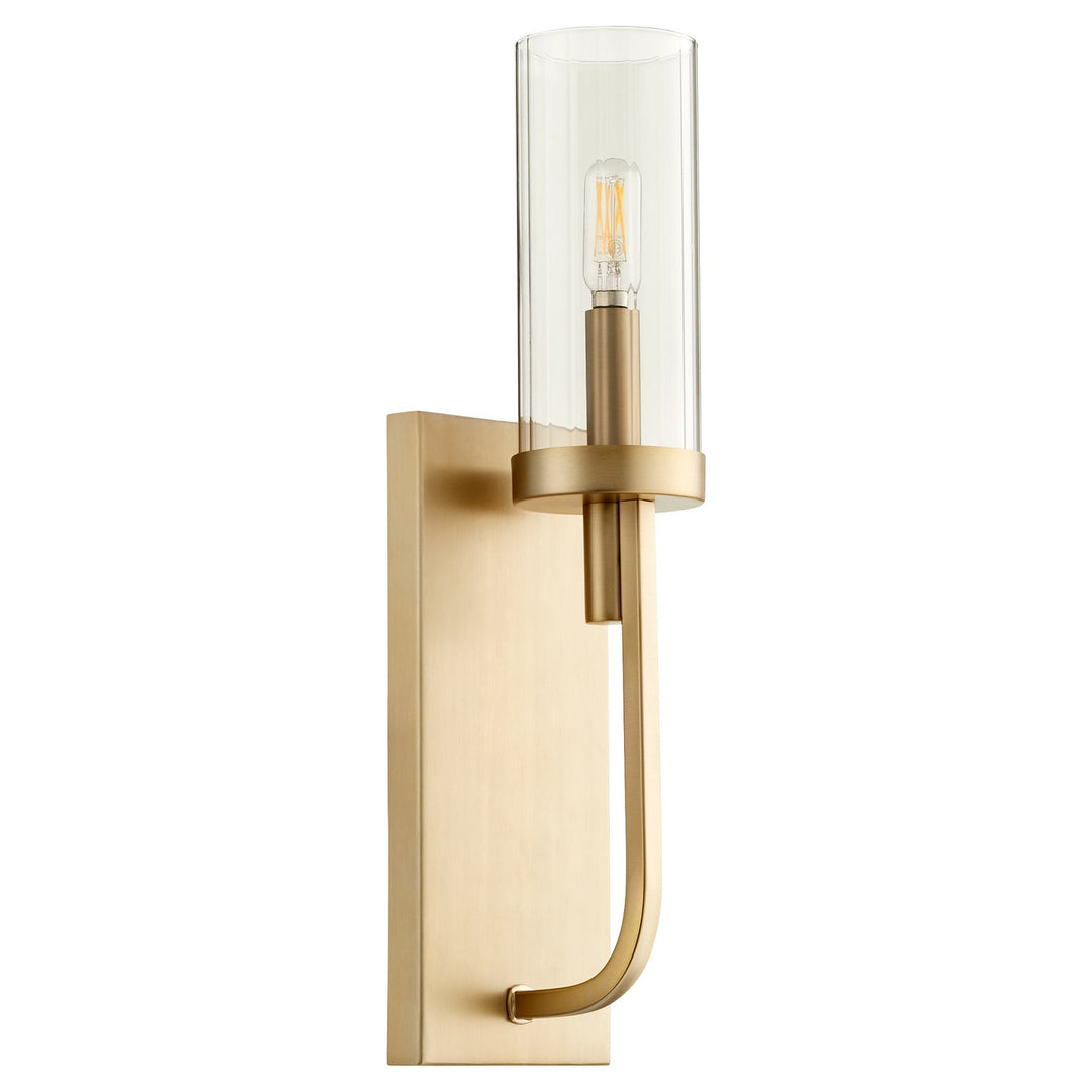 Quorum One Light Wall Mount