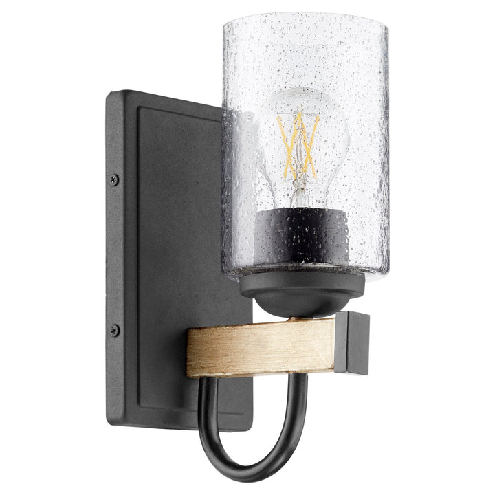 Quorum One Light Wall Mount