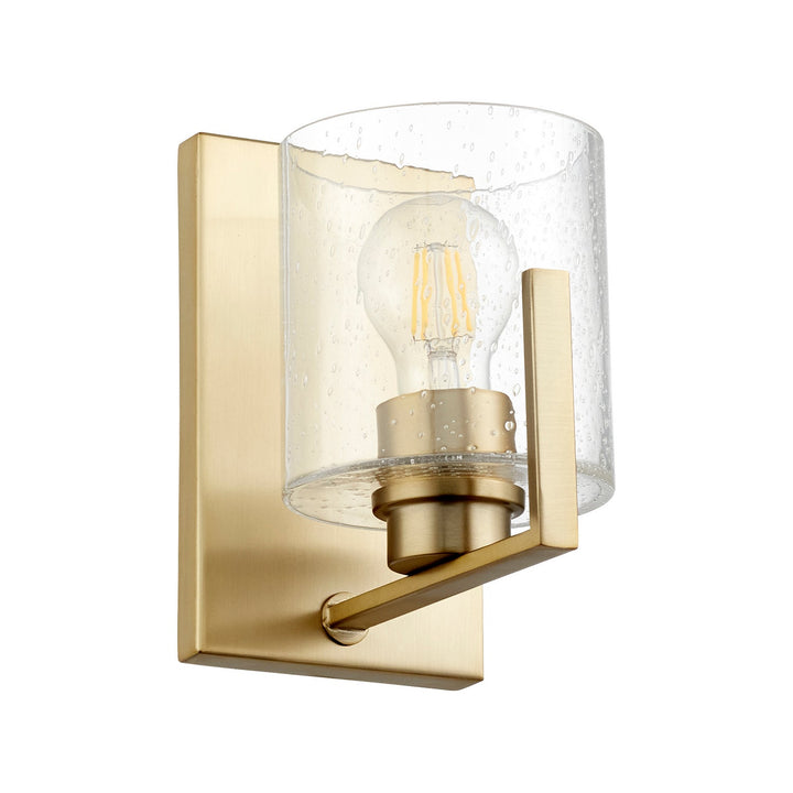 Quorum One Light Wall Mount